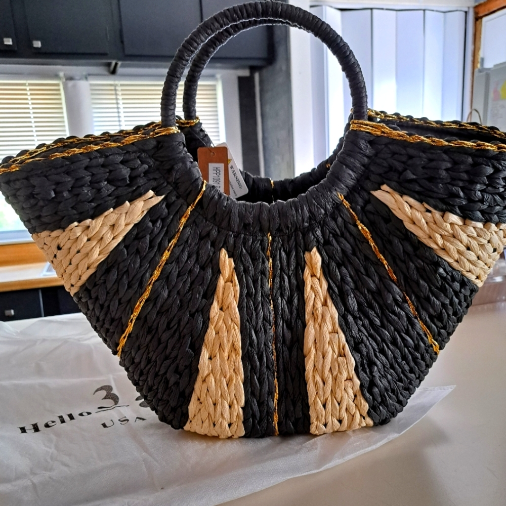 NWT Gorgeous Black & Straw Bag